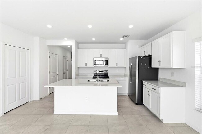 Building Photo - 14035 Lilac Sky Ter