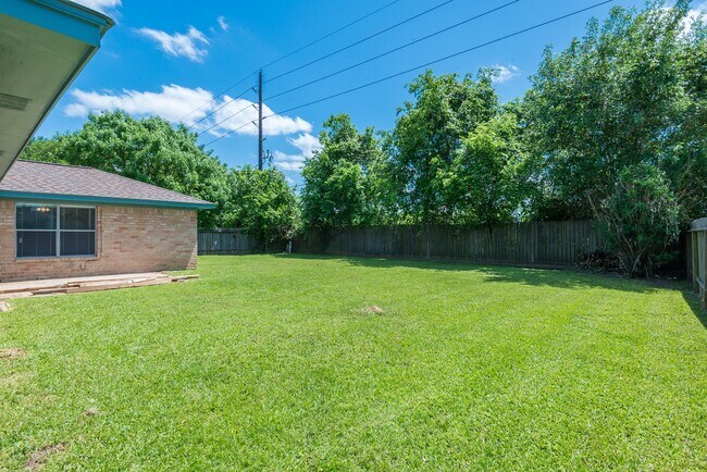 Building Photo - 20515 Broadsky Dr