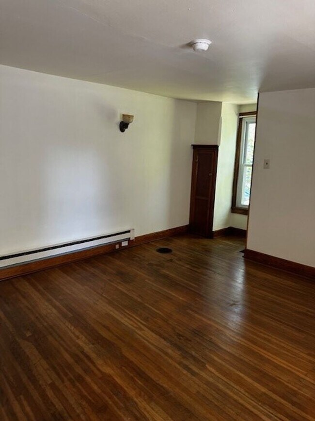 Building Photo - 3 bedroom semi Etters