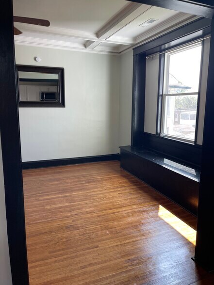 Building Photo - 4311 S Grand Blvd