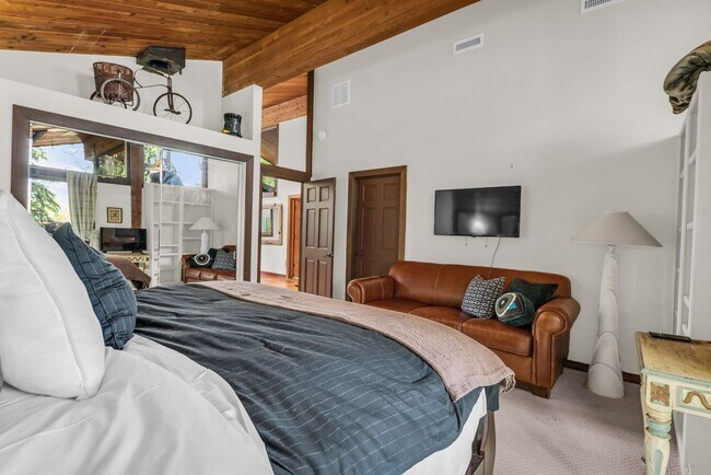 Building Photo - Luxury Mountain Home in Thaynes Canyon