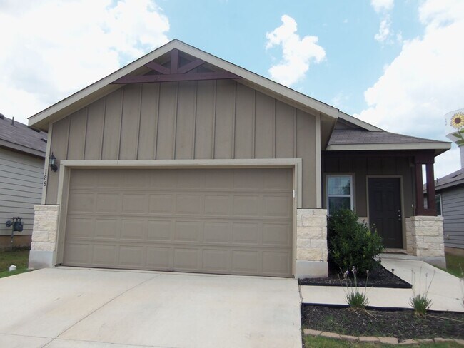 Building Photo - Cute house in Buda