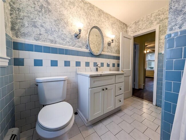 Building Photo - 1425 Manville Rd