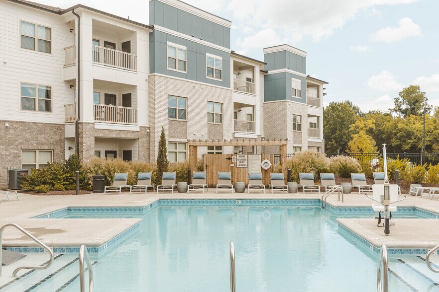 Vintage Northcreek 155 Northcreek Blvd Goodlettsville TN 37072