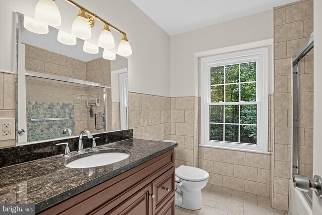 Building Photo - 6401 Wolf Run Hunt Ct