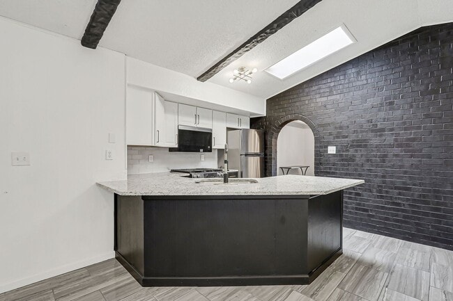 Building Photo - beautiful swimming pool and backyard oasis! fully remodeled home new appliances !