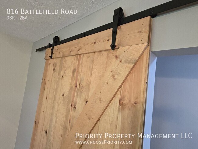 Building Photo - 3BR 2BA Single Family Home, Ft Defiance