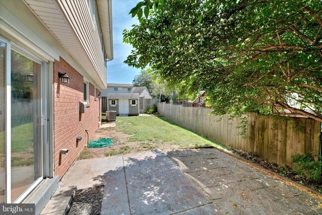 Building Photo - 11403 Clara St