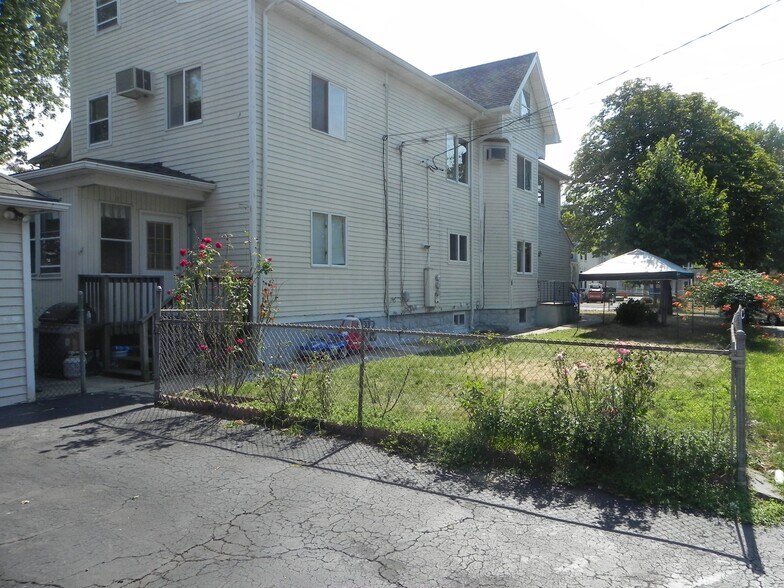 Building Photo - 78 Osborne Ave