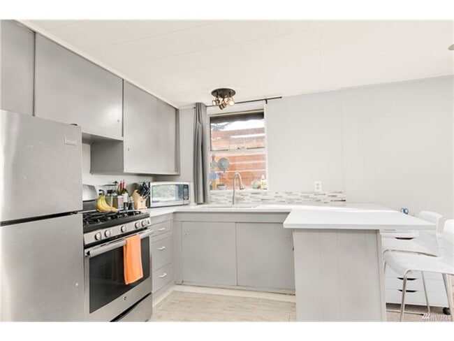 Building Photo - ar344