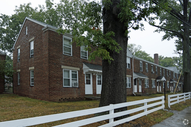 Building Photo - Hollywood Terrace