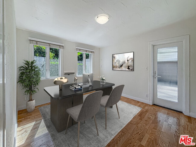 Building Photo - 2123 Sycamore Canyon Rd