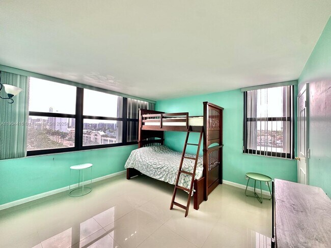 Building Photo - 2401 S Ocean Dr