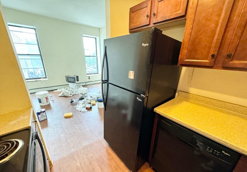 Building Photo - 55 Ruggles St