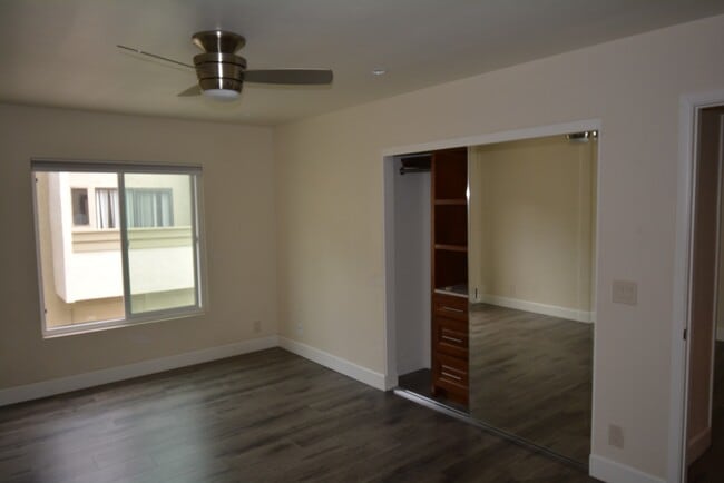 Building Photo - 3312 Caminito Eastbluff