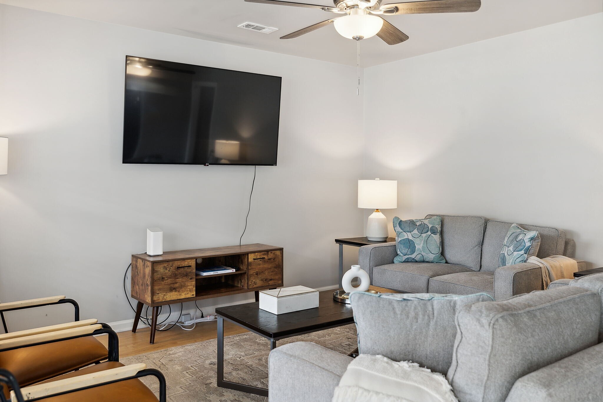 Building Photo - 226 Treutland Ave