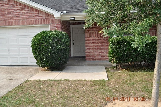 Building Photo - 22310 Rangeview Dr