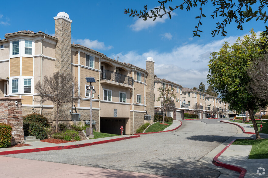 Primary Photo - Sycamore Villa Luxury Townhomes