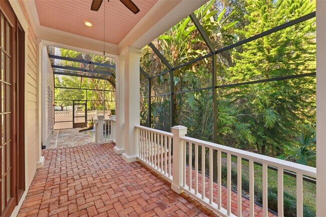 Building Photo - 815 Lake Evalyn Dr