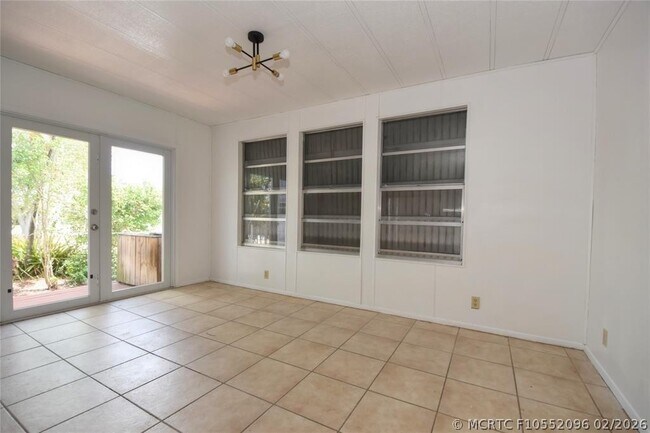 Building Photo - 8608 SW 17th St