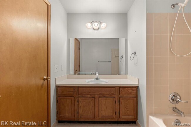 Building Photo - 15510 Ashley Ct