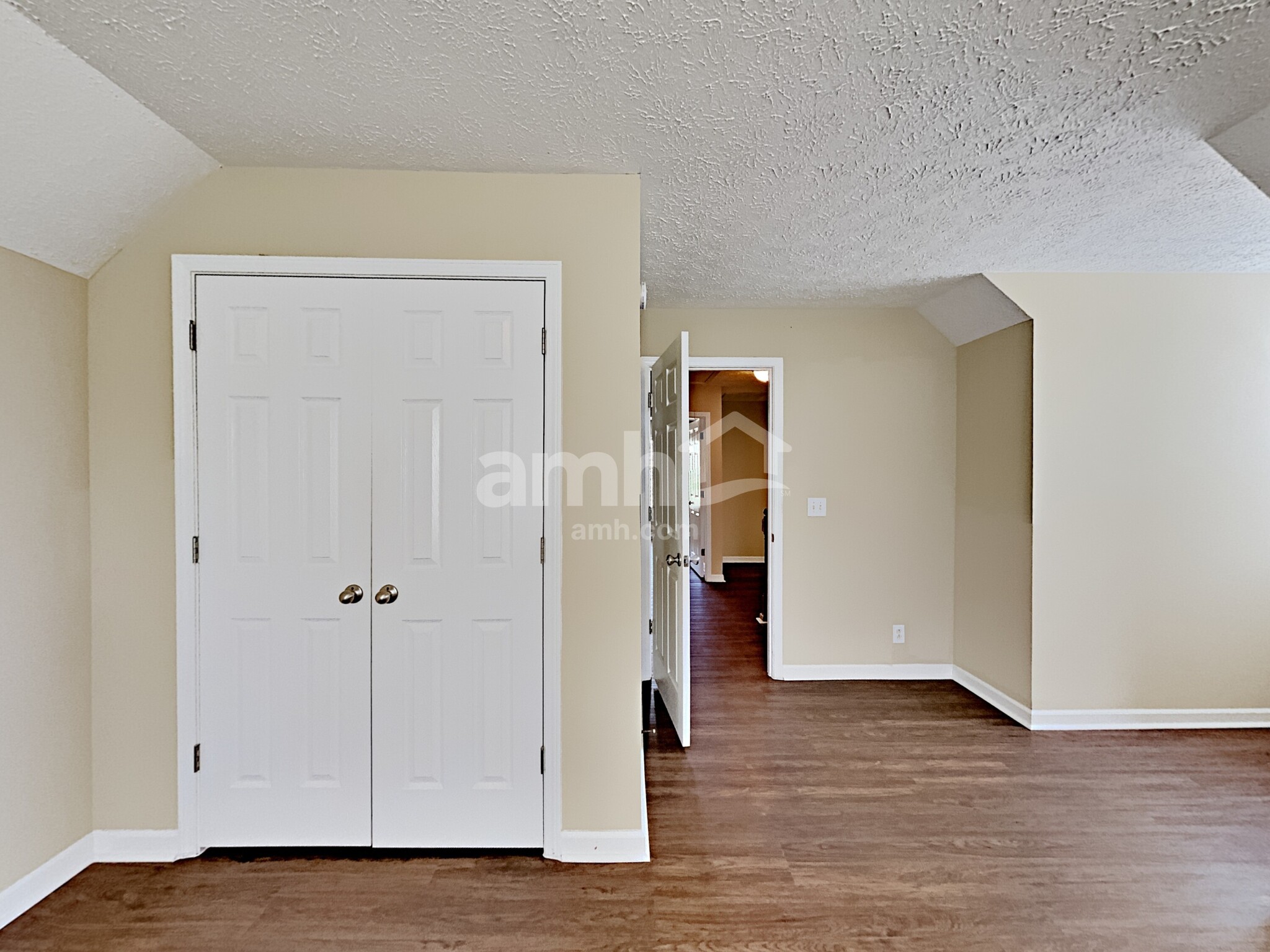 Building Photo - 3532 Dorothy Dr
