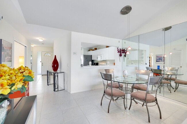 Building Photo - Furnished 2BR + Den Condo in Sapphire Lakes – Lake View, Amenities, 60-Day Minimum Stay