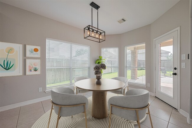 Building Photo - 25218 Auburn Bend Dr