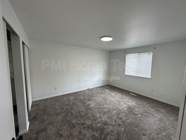 Building Photo - 1882 E 5775 S