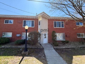 Building Photo - 111 Harrington Ave