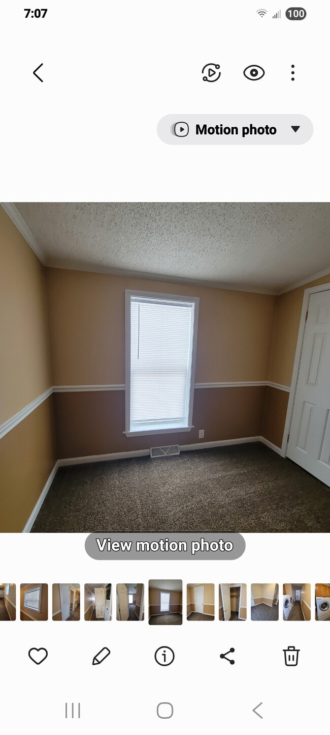 Building Photo - 3033-3012 12th Ave