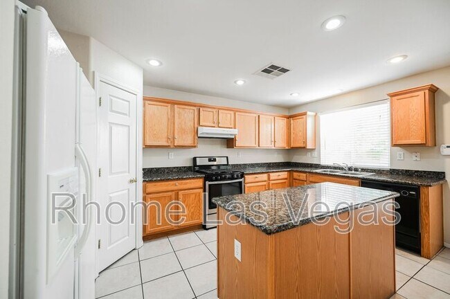 Building Photo - 4599 Deer Forest Ave