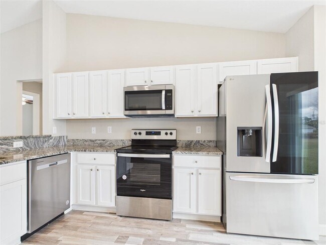 Building Photo - 12849 SW 73rd Ave Rd