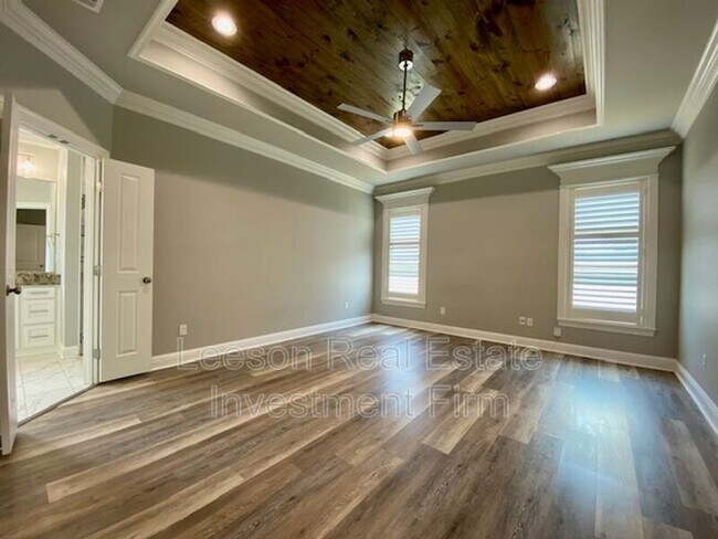 Building Photo - 2076 Highpoint Pl
