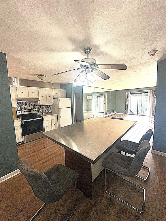 Building Photo - 59 Highland Glen Dr