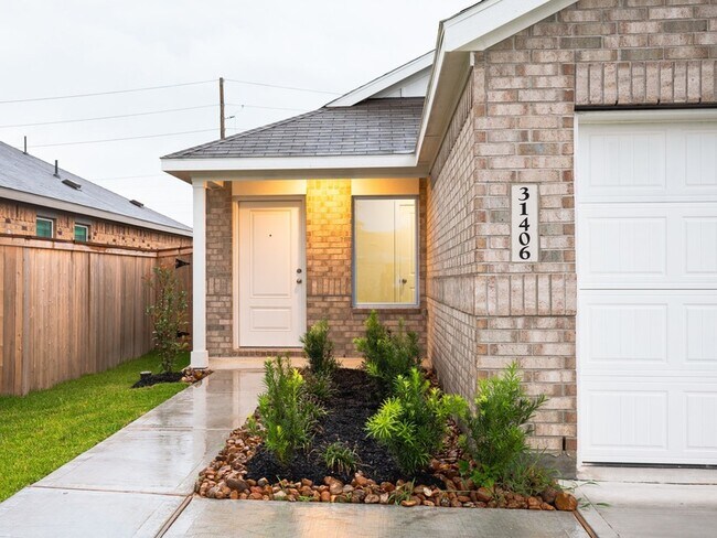 Building Photo - 31406 Pratola Serra Cir