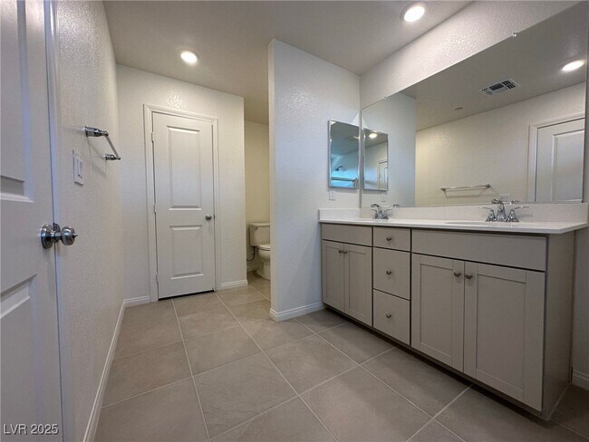 Building Photo - 3620 Bitonto Ln