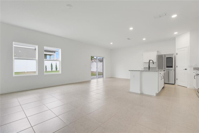 Building Photo - 2083 Gold Dust Dr