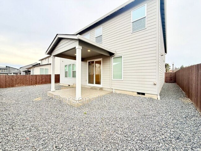 Building Photo - 8105 NE 167th Ave