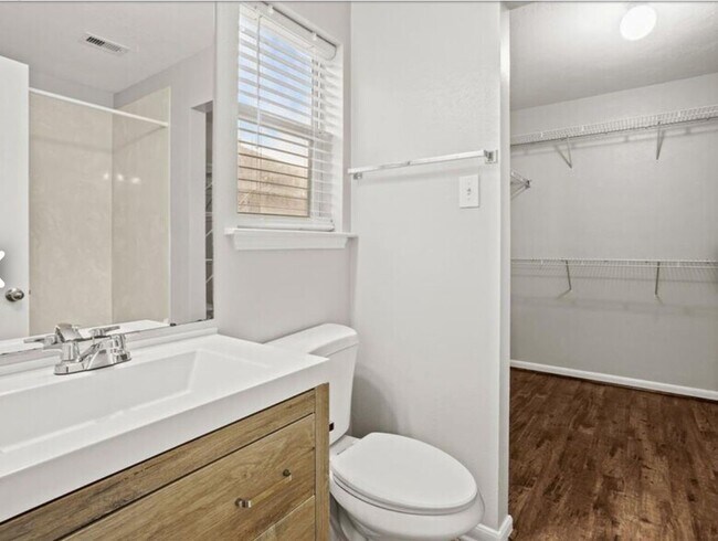 Building Photo - 7311 Kransburg Ranch Dr