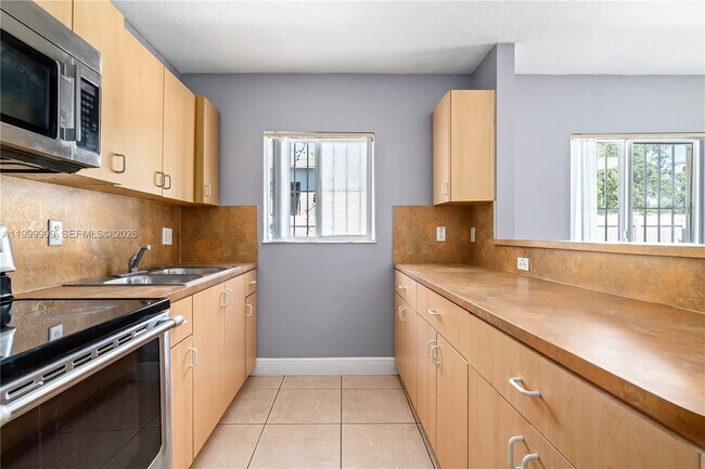 Building Photo - 760 NW 80th St