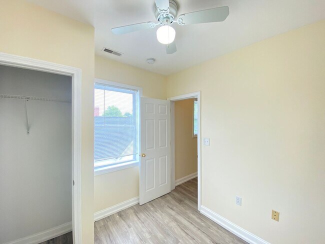 Building Photo - 289 Merrimack St