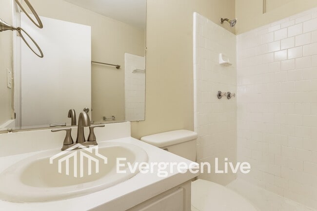 Building Photo - 3106 Jeanee Rd