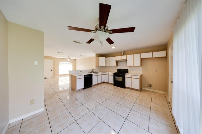Building Photo - 12914 Townwood Dr