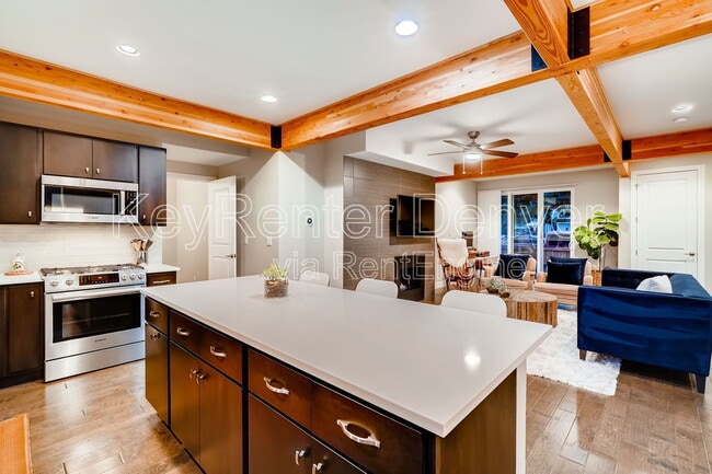 Building Photo - 3870 Shoshone St