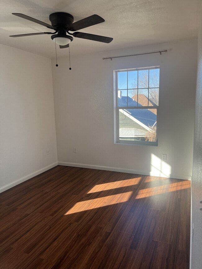 Building Photo - 708 Lowell Blvd