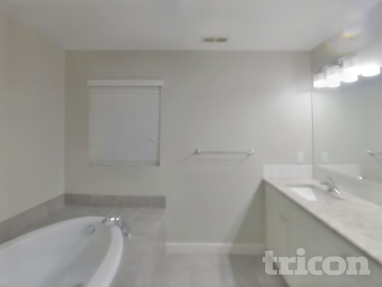 Building Photo - 19110 105th Ave Ct E