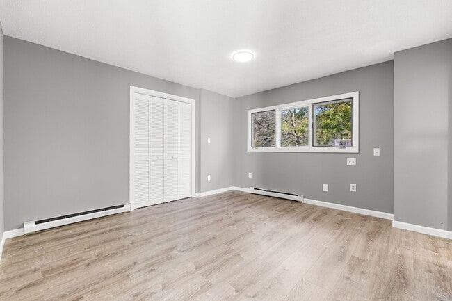 Building Photo - 8 Burma Rd