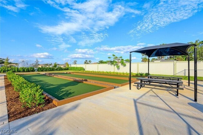 Building Photo - 514 Kamari Cv