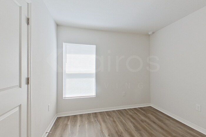 Building Photo - 27008 Anthony Ave